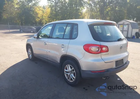 2011 Volkswagen Tiguan S из США, поврежденный, VIN WVGCV7AX6BW510240